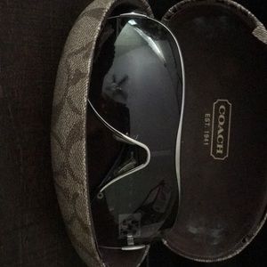 Coach sunglasses!! Love love love these 😎